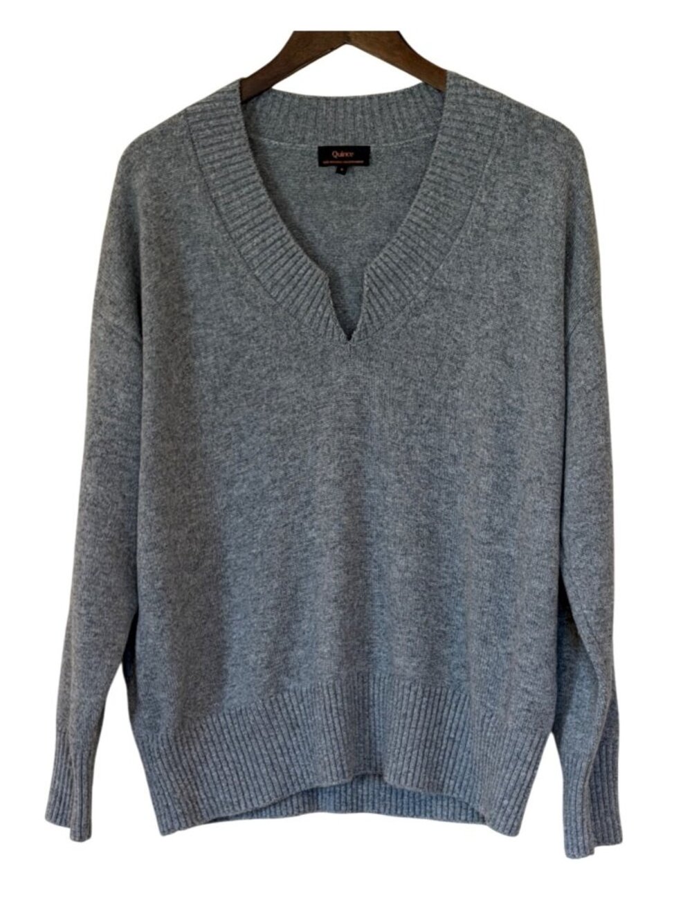 Quince 100% Mongolian Cashmere V-Neck Sweater Gray Small NWOT FLAW
